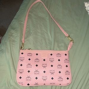 MCM Purse 👛